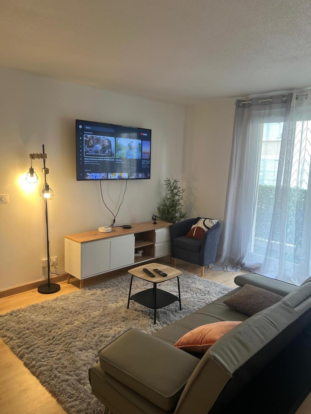 סרסל Champion Suites חדר תמונה
