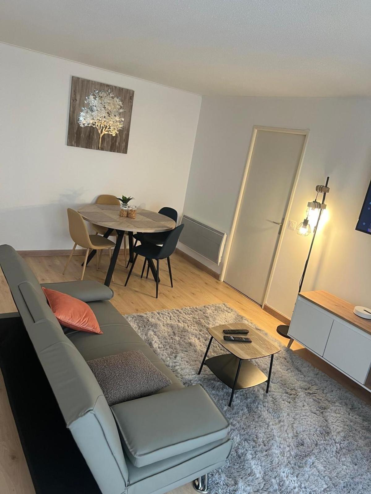 סרסל Champion Suites מראה חיצוני תמונה