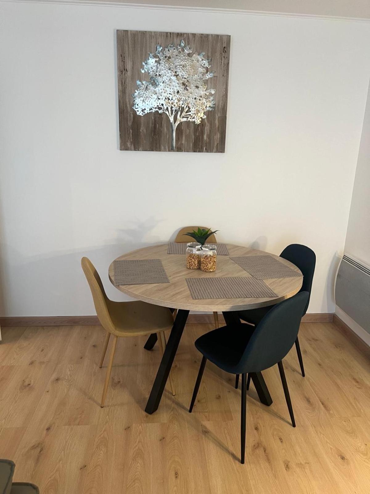 סרסל Champion Suites מראה חיצוני תמונה