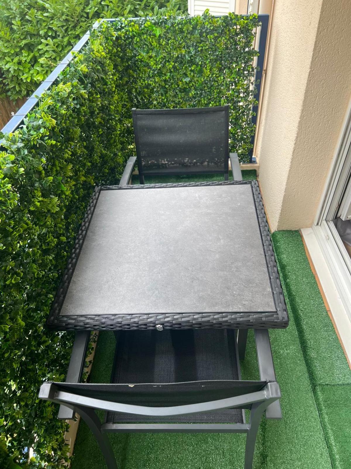 סרסל Champion Suites מראה חיצוני תמונה